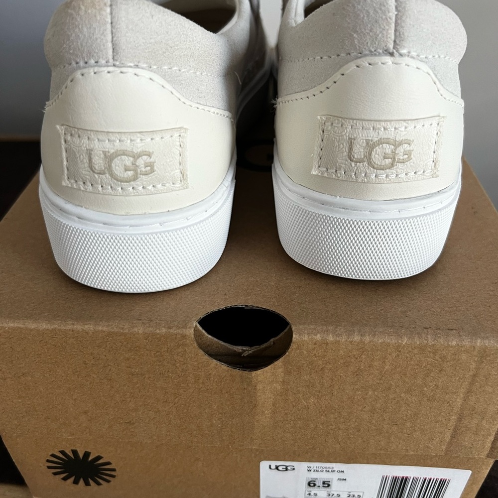 UGG Off-White Casual Sneakers BRAND NEW!!!!!